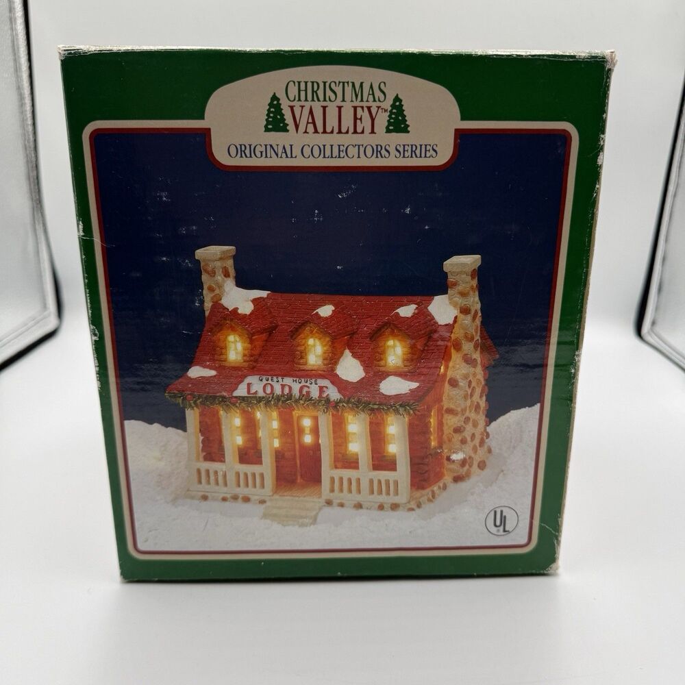 Christmas Valley Village Original Collector Series Porcelain Guest House Lodge